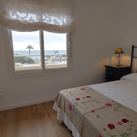 Precioso Apartamento Frente A La Playa Torre Del Mar Zewnętrze zdjęcie