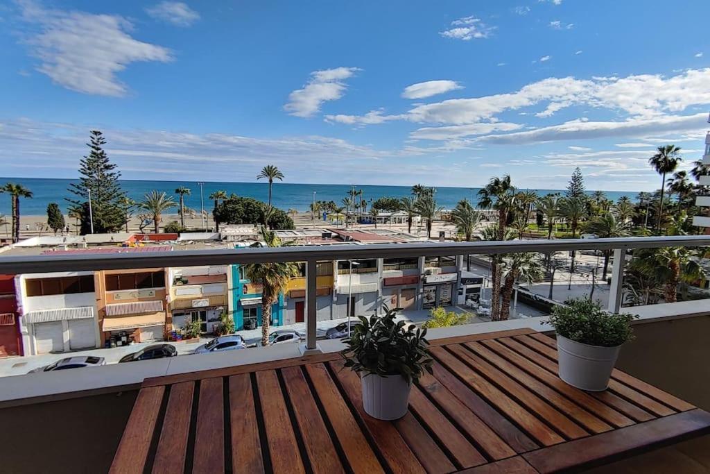 Precioso Apartamento Frente A La Playa Torre Del Mar Zewnętrze zdjęcie